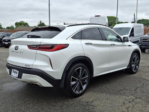 2023 INFINITI QX55 LUXE