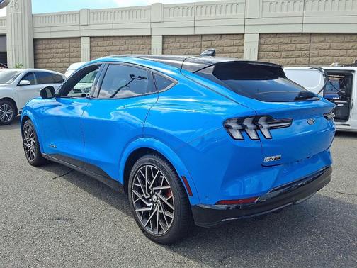 2022 Ford Mustang Mach-E GT
