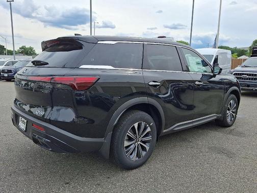 2025 INFINITI QX60 Pure