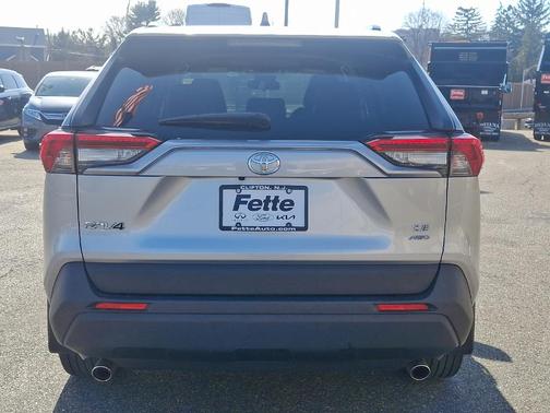 2019 Toyota RAV4 LE