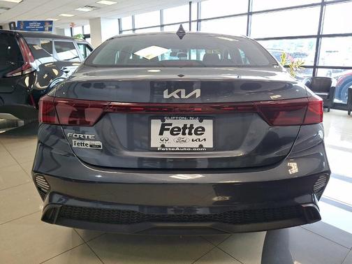Gravity Gray 2023 Kia Forte LXS