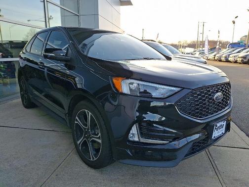 2020 Ford Edge ST