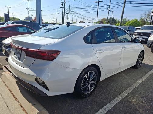 2022 Kia Forte LXS