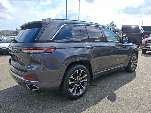 2023 Jeep Grand Cherokee Overland