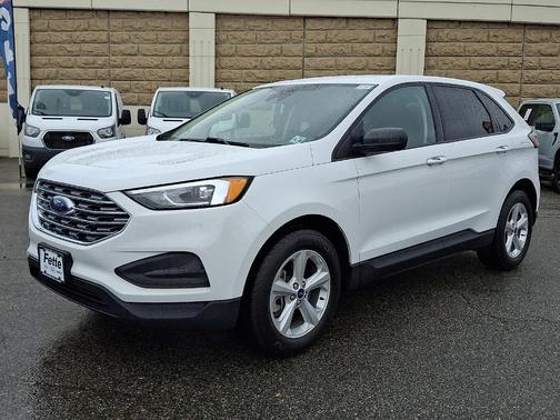 Oxford White 2022 Ford Edge SE