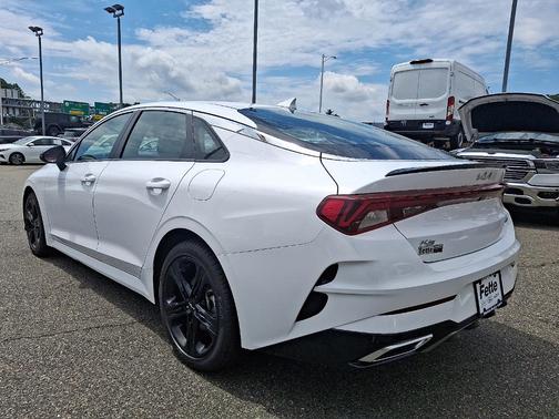 2022 Kia K5 GT-Line