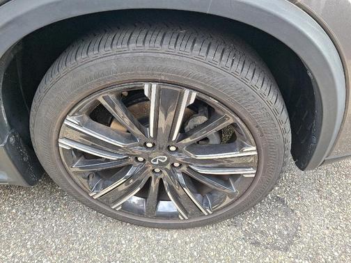 2022 INFINITI QX50 Luxe