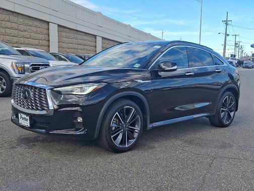 2023 INFINITI QX55 LUXE