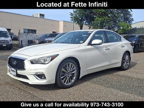 2022 INFINITI Q50 LUXE