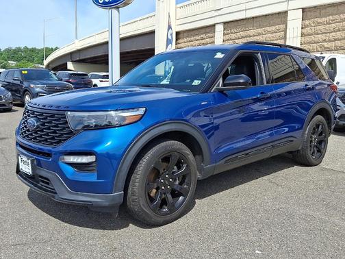 Atlas Blue Metallic 2023 Ford Explorer ST-Line