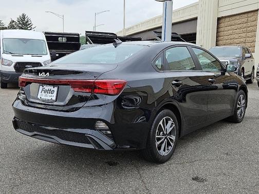 2022 Kia Forte LXS
