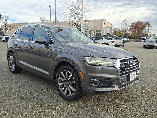2019 Audi Q7 45 Premium