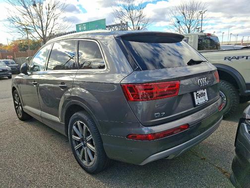 2019 Audi Q7 45 Premium