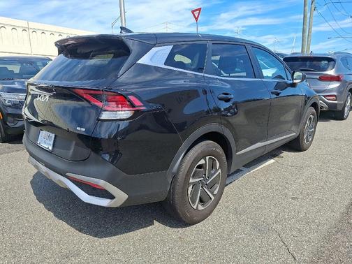 2023 Kia Sportage Hybrid LX