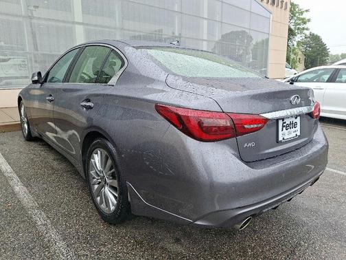 2022 INFINITI Q50 LUXE