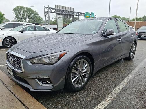 2022 INFINITI Q50 LUXE