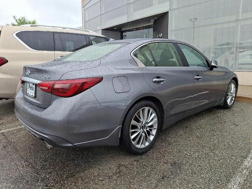 2022 INFINITI Q50 LUXE
