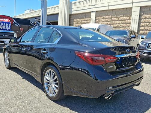 2022 INFINITI Q50 LUXE