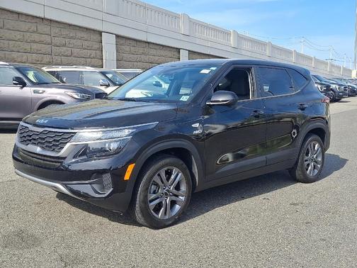 2023 Kia Seltos LX