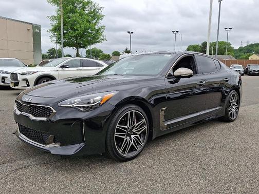 2023 Kia Stinger GT2