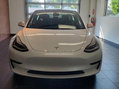 2019 Tesla Model 3 Mid Range