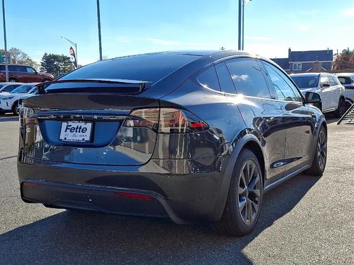 2024 Tesla Model X Base