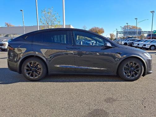 2024 Tesla Model X Base