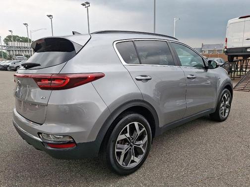 2022 Kia Sportage EX