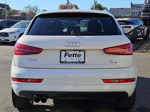 2018 Audi Q3 2.0T Premium Plus
