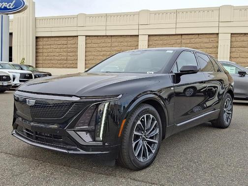 2024 Cadillac LYRIQ Sport