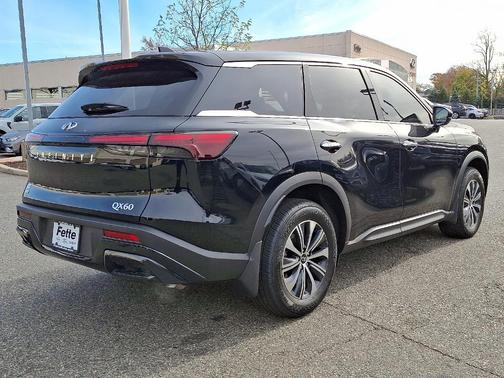 2025 INFINITI QX60 Pure