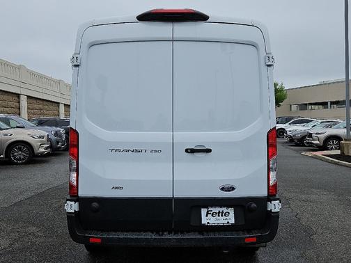 2024 Ford Transit-250 148 WB Medium Roof Cargo