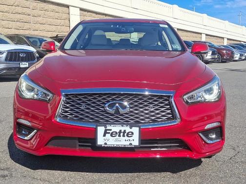 2023 INFINITI Q50 LUXE