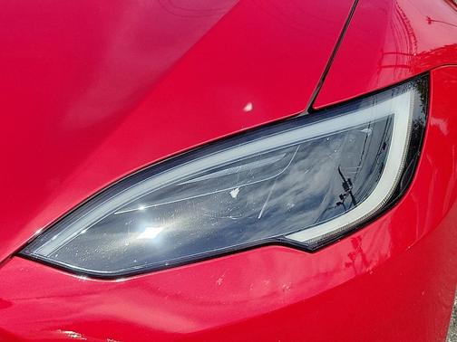 2022 Tesla Model S Base