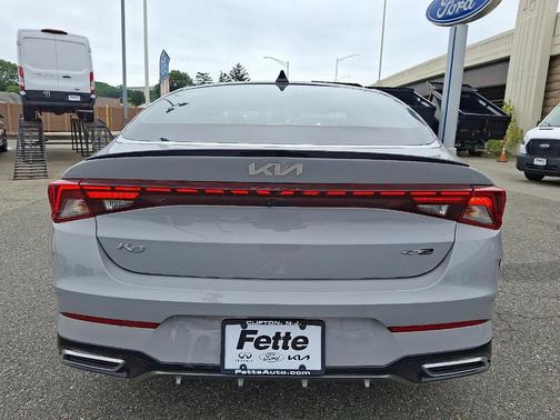 2022 Kia K5 GT-Line
