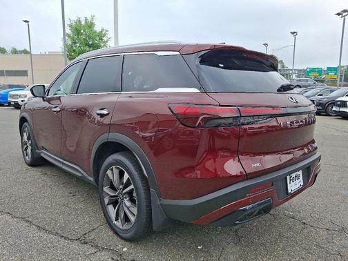 2025 INFINITI QX60 Luxe