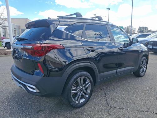 2022 Kia Seltos S