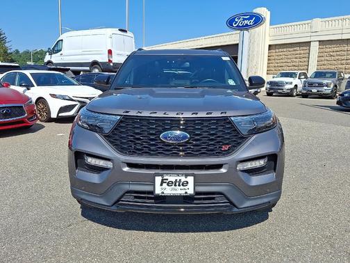 2022 Ford Explorer ST