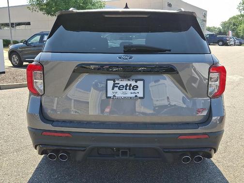 2022 Ford Explorer ST