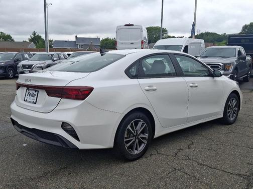 2022 Kia Forte LXS