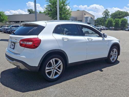 2020 Mercedes-Benz GLA 250 Base 4MATIC