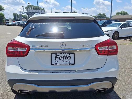 2020 Mercedes-Benz GLA 250 Base 4MATIC