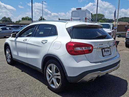 2020 Mercedes-Benz GLA 250 Base 4MATIC