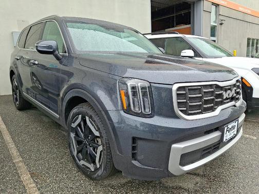 Gravity Gray 2023 Kia Telluride S
