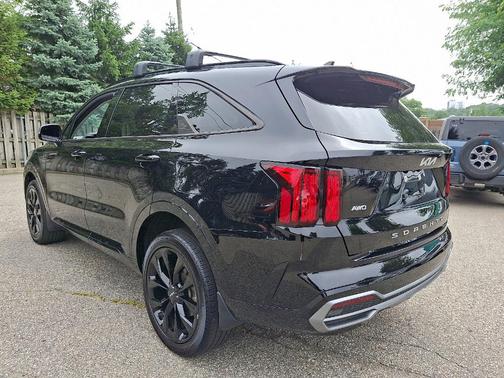 2022 Kia Sorento SX