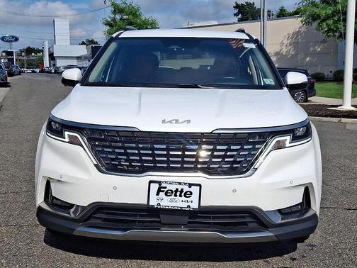2024 Kia Carnival SX