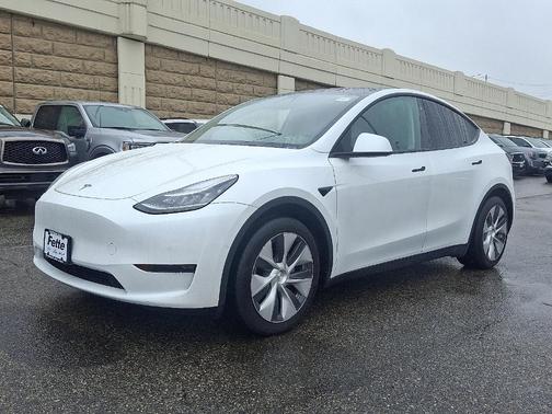 2020 Tesla Model Y Long Range