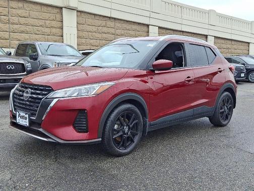 2022 Nissan Kicks SV