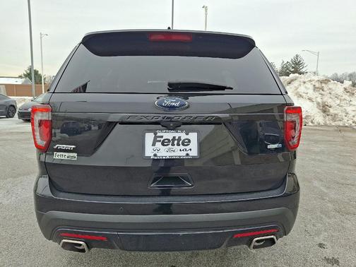 2017 Ford Explorer sport