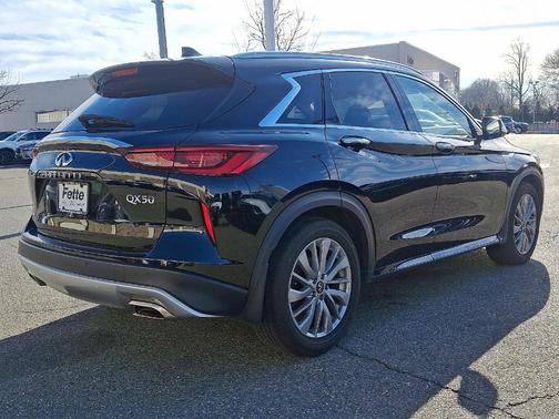 2023 INFINITI QX50 Luxe